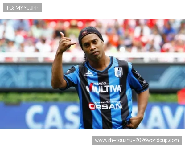 小罗携大罗、维尼修斯亮相 Nike 活动：传奇与新星跨代际传递足球正能量